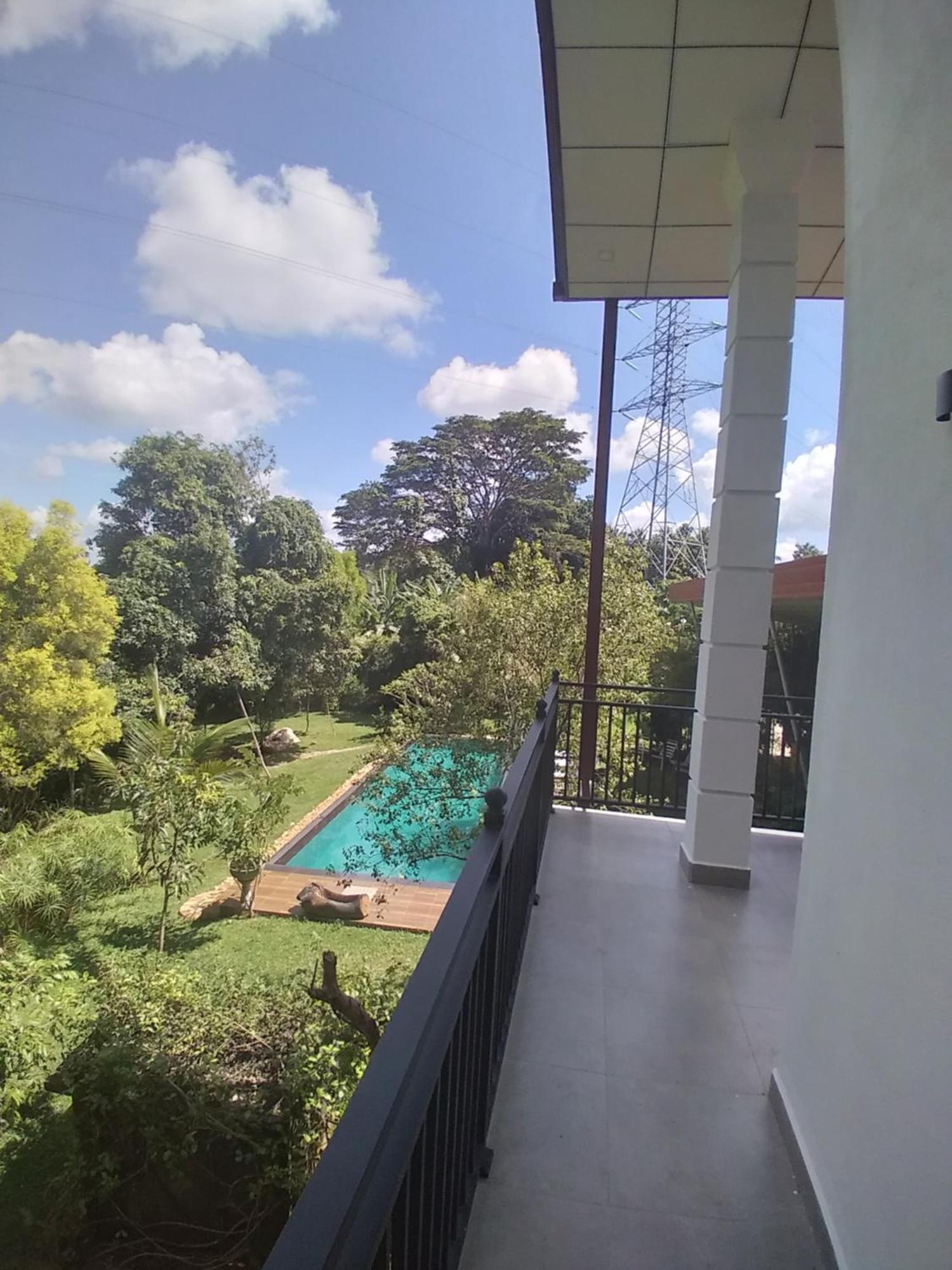 Vimanra Udawalawa Hotel Udawalawe Buitenkant foto