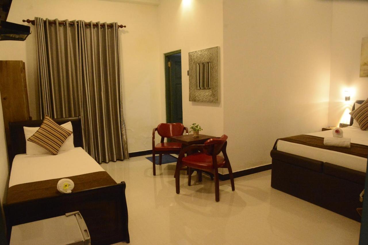 Vimanra Udawalawa Hotel Udawalawe Buitenkant foto