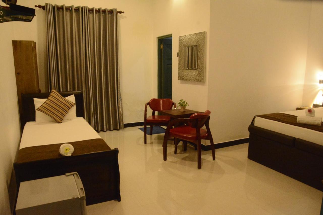 Vimanra Udawalawa Hotel Udawalawe Buitenkant foto